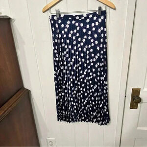 J Crew Floral Navy Pleated Skirt Size 2 NWT-SALE